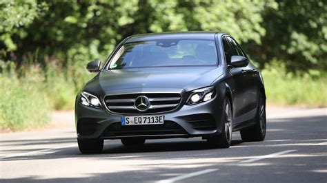 Mercedes E 330 E Und E 300 De Plug In Hybride Im Test Auto Motor