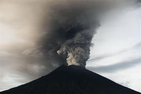 Bali L Eruzione Del Vulcano Agung Primopiano Ansa It