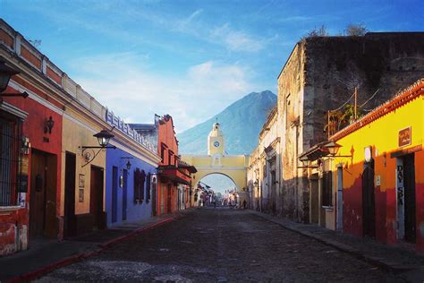 UNESCO World Heritage Charm of Antigua, Guatemala | Maximo Nivel