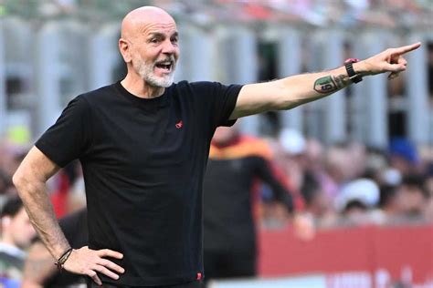 Pioli Risposta Netta Dopo Milan Lecce Altrimenti Non Sarei Pi Qui