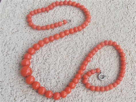 Red Coral Bead Necklace 17 5 Long Natural Graduated Etsy Beaded