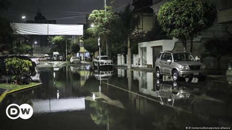 Oleajes anómalos provocan el cierre de más puertos en Perú DW 06 01