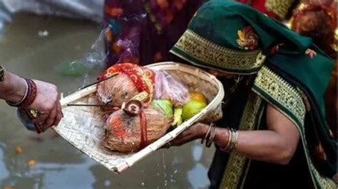 Chhath Puja 2022 Here How Devotees Are Celebrating First Day Of