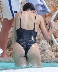 Kendall Jenner Shows Her Tits And Ass At Cannes