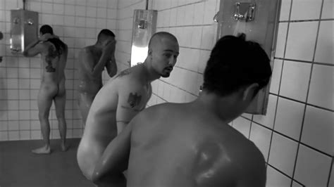 Auscaps Edward Norton Nude In American History X
