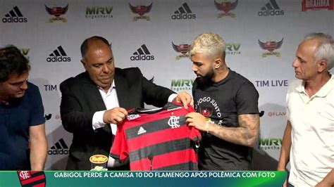 Enquete torcida quer que Arrascaeta assuma a 10 do Flamengo número