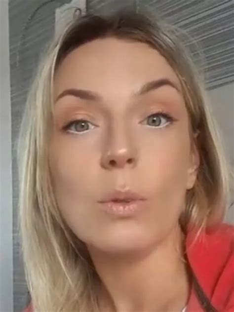 Woman Issues Warning After Creep On Train Photographed Her While Watching Porn Daily Star