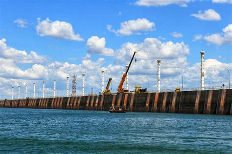 ITAIPU garantiza producción de energía pese a la bajante histórica del