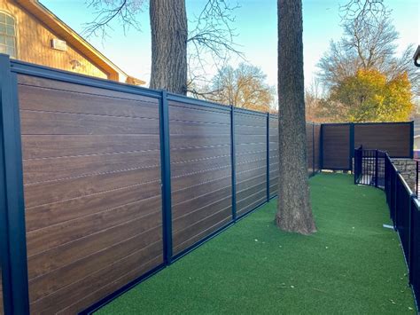 LuxeCore Composite Fencing by FenceTrac (Maintenance-Free, Lifetime ...