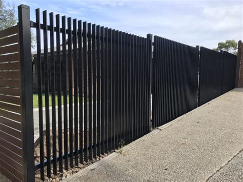 Blade Vertical Slat Fencing Driveway Gates Melbourne Pinnacle Fencing