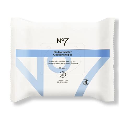 Köp No7 Radiant Results Biodegradeable Wipes 30 Pack På