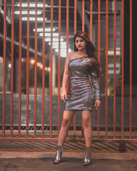 Arishfa Khan S Rare Hot And Unseen Photos