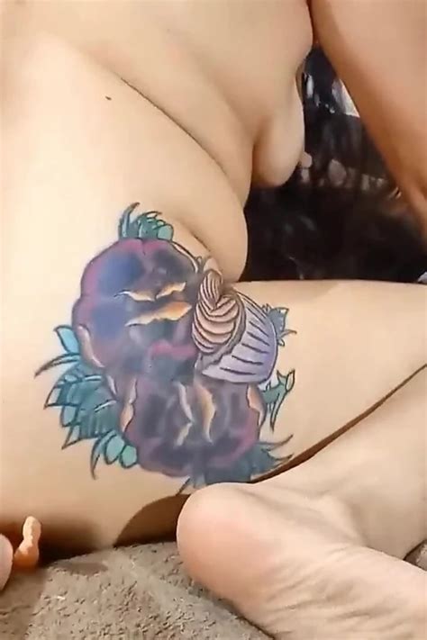 Giantess Facesitting Vol 001 Amateur Amateur Porn Feat JasmineJade By FapHouse XHamster