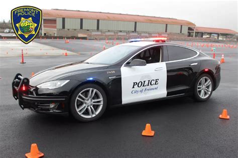 Bay Area Police Departments Tesla Model S Runs Low On Power During