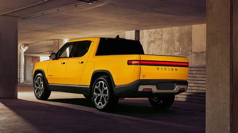 4k Free Download 2022 Rivian R1t Electric Pickup Car Hd Wallpaper