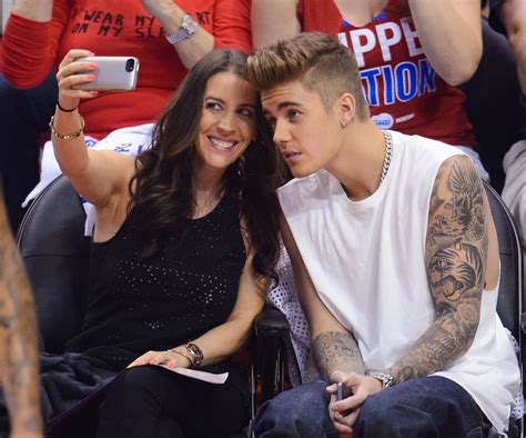 Justin Bieber And His Moms Cutest Moments Popsugar Celebrity Photo 5