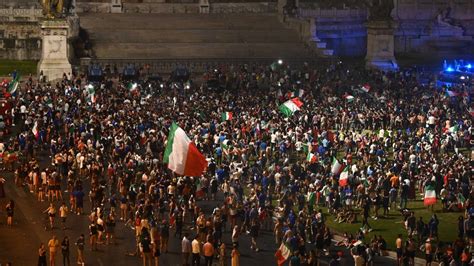 Euro 2020 One dead, several injured during Italy Euro 2020 celebrations ...