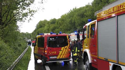 Fotos Unfall Auf B Ein Toter Und Zwei Verletzte Bei Witzenhausen