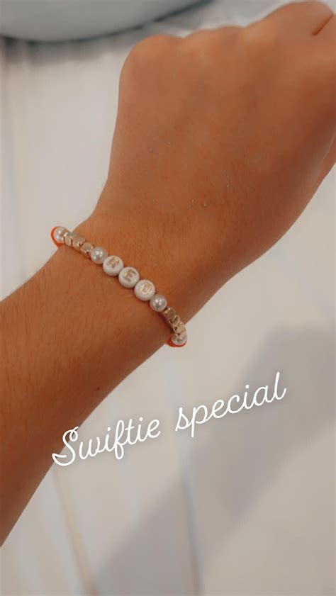 Taylor Swift Red Friendship Bracelet - Etsy