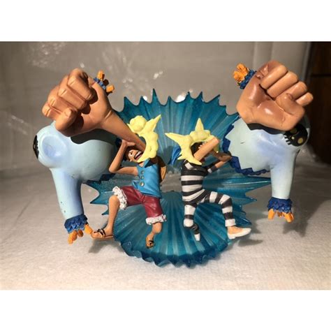 Boneco estátua Action Figure Monkey D Luffy e Buggy Impel Down One