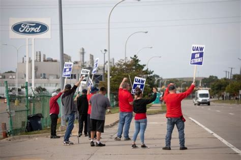 Tesla benefits from strike by United Auto Workers | Jeffrey Scharf ...