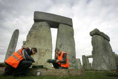 Stonehenge burial site for centuries, experts say | The Spokesman-Review