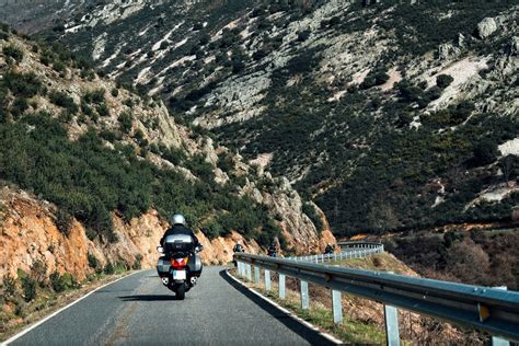 Cinco Consejos Para Afrontar Mejor Las Curvas De Montaña En Moto