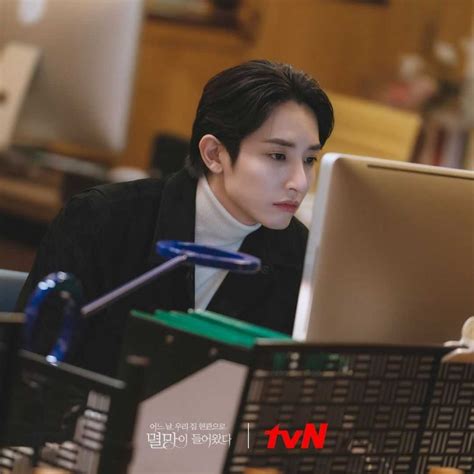 11 Potret Tsundere Lee Soo Hyuk Di Doom At Your Service