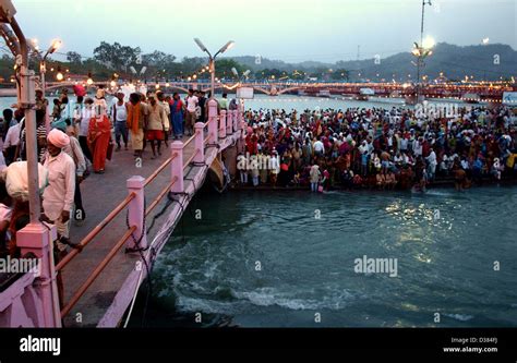 Ganga Snan 100 Unseen Photos