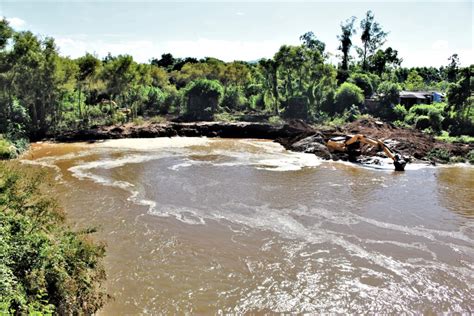 Desassoreamento Do Rio Paranhana Dever Se Estender Por Dias R Dio