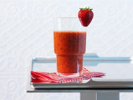 Erdbeer Orangen Smoothie Rezept EAT SMARTER