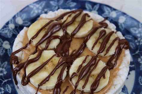 Puffed Rice Cakes With Peanut Butter And Banana Simply Colby