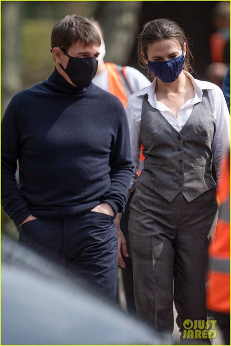 Photo: tom cruise hayley atwell filming april 2021 03 | Photo 4545114 ...