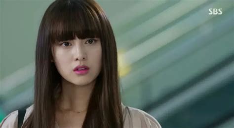 Kim Ji Won T I Xu T V I H Nh T Ng Sang Ch Nh Trong Queen Of Tears