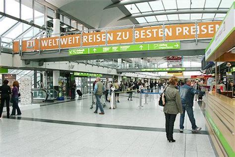 Indoor Und Outdoor Flughafenwerbung Dortmund Airport