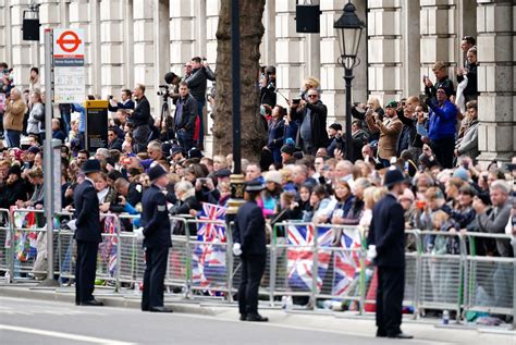 Huge Crowds Follow Queens Funeral In Silence And Awe