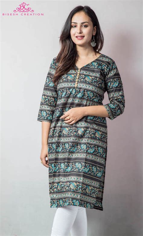 Women Jaipuri Printed Pure Cotton Kurti With Cotton Leggings Set