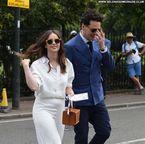 Felicity Jones No Source Posing Hot Celebrity Babe Sexy Beautiful Nude Celebrities Mobile