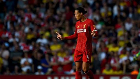 La Difícil Infancia De Virgil Van Dijk El Mejor Jugador De La Uefa