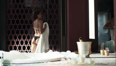 Nude video celebs Agatha Moreira sexy A Dona do Pedaço s e