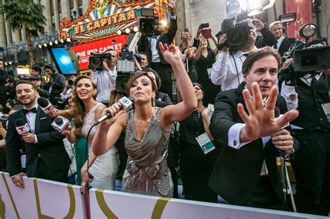 Finding Oscar Moments From the Red Carpet to Backstage - The New York Times