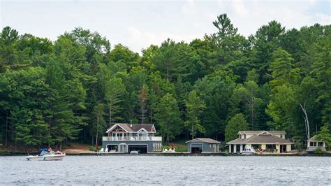 Muskoka Lakes Vacation Packages | Holiday Packages & Trips 2024 from ...