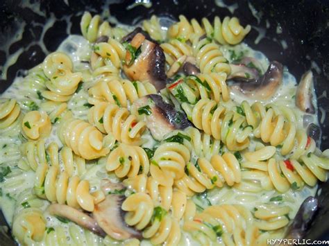 One Pot Spinat Champignon Nudeln Rezept Mit Video Hyyperlic