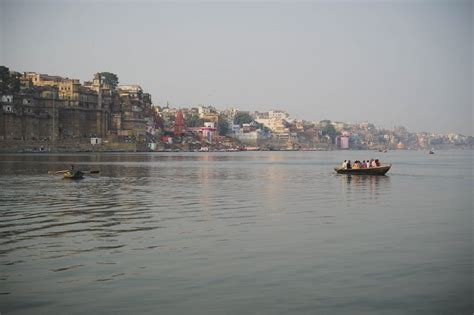 The Travelers Soul, Varanasi, India - Uncharted Backpacker