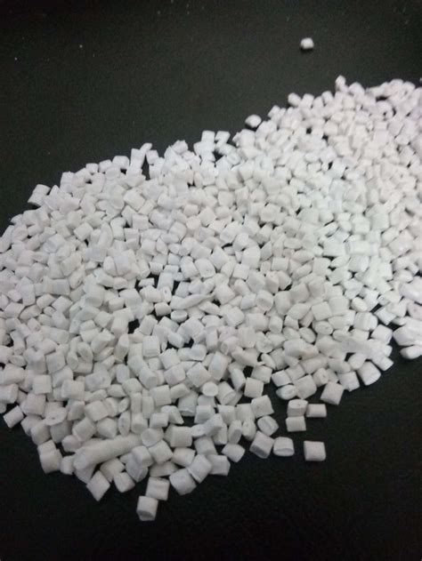 LLDPE Pellet LLDPE ROTO MOULDING GRANULES AND POWDER AVAILABLE