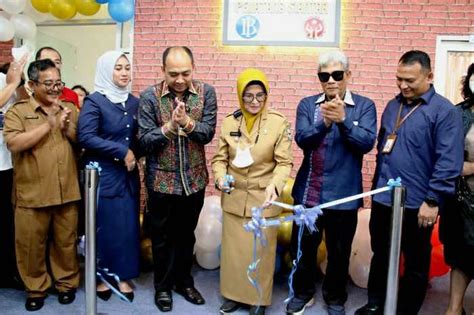 Dr Susanti Dewayani SpA Resmikan Gedung Galery Dekranasda Pematang