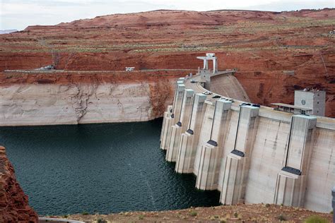 Low Water Levels In Lake Powell By Science Photo Library