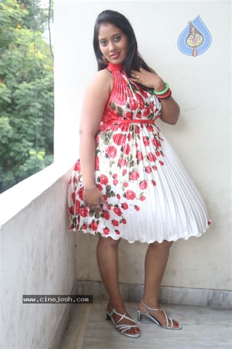 Sindhu Sri Hot Stills Photo 115 Of 129