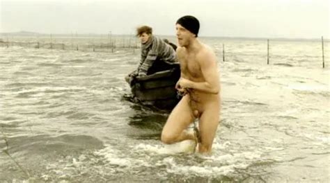 CFNM Guy Naked In Tv Scene Video 247 ThisVid