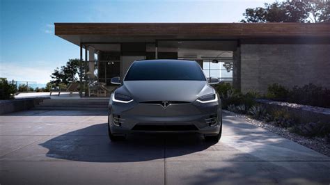 Tesla Model X Pozew Kobieta Przygnieciona Przez Latka